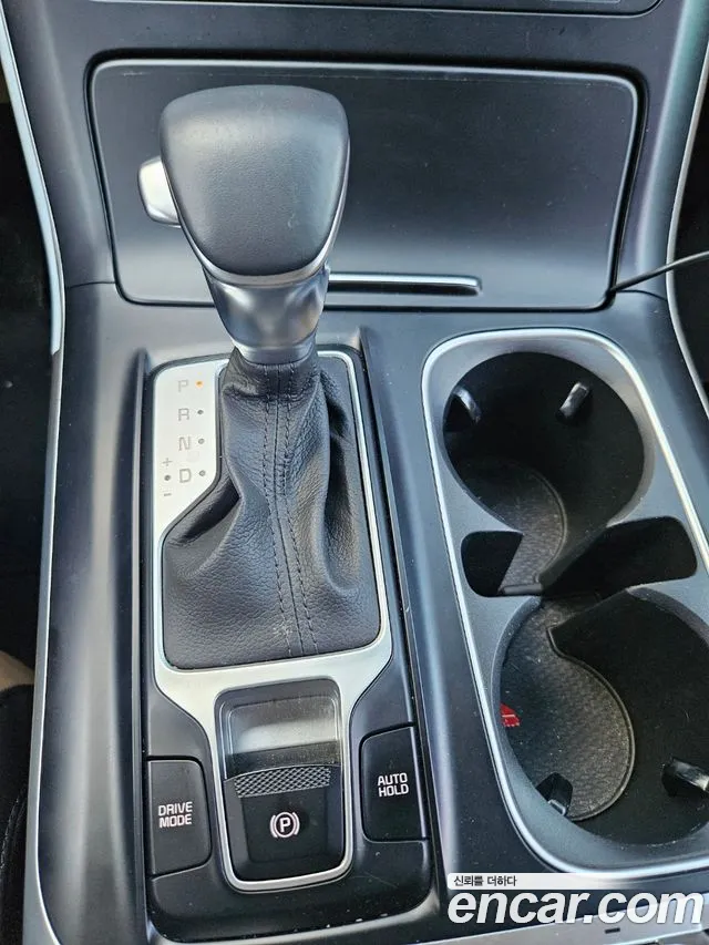 Kia Carnival 2021 thumb 9