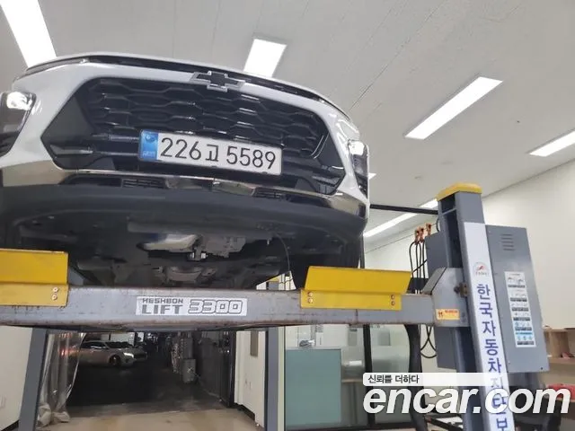 ChevroletGMDaewoo Tracker 2023 thumb 5