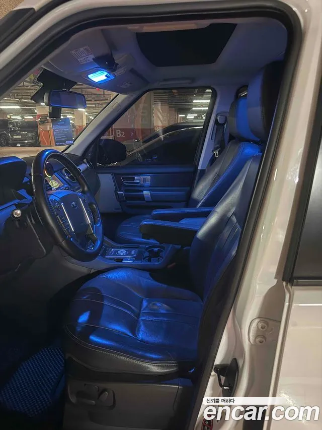 Land Rover Discovery 2016 thumb 7