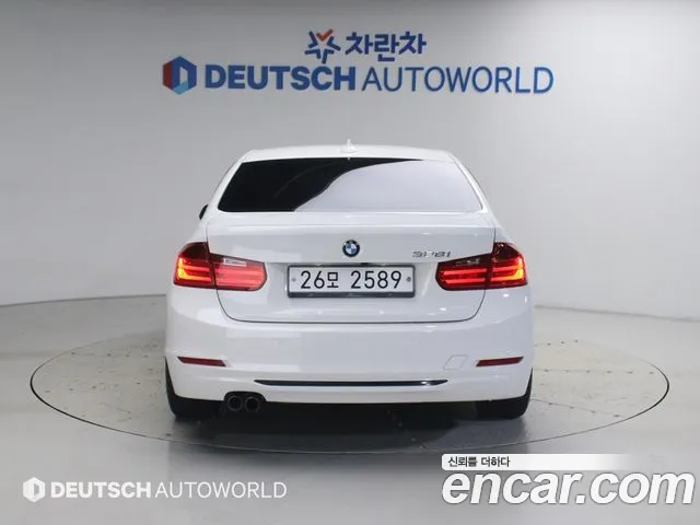 BMW 3-Series 2014 thumb 4