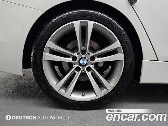 BMW 3-Series 2014 thumb 5