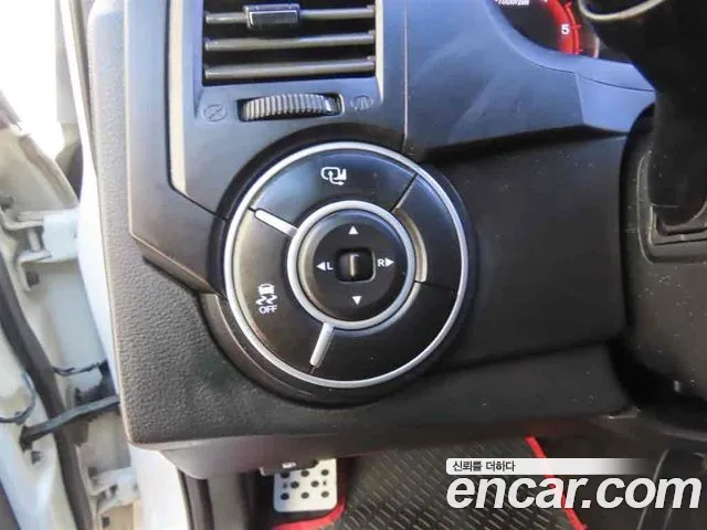 KG_Mobility_Ssangyong KORANDO 2013 thumb 9