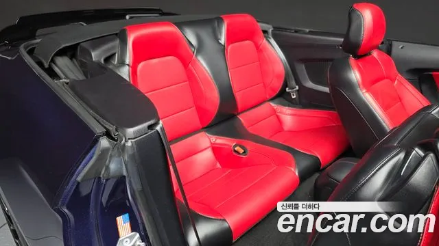 Ford Mustang Mach-E 2019 thumb 12