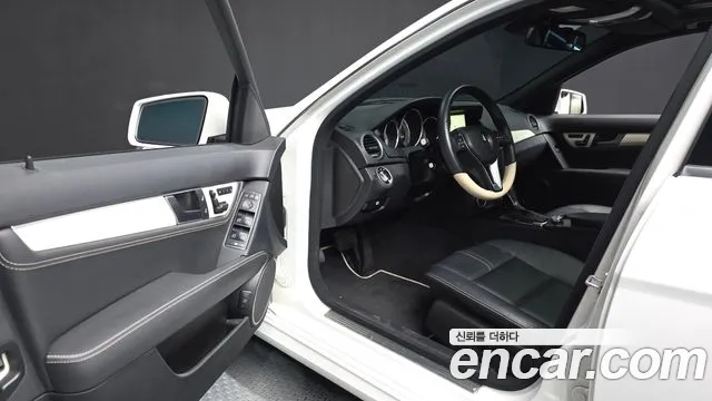 Mercedes-Benz C-Класс 2013 thumb 10