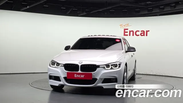 BMW 3-Series 2017 thumb 3