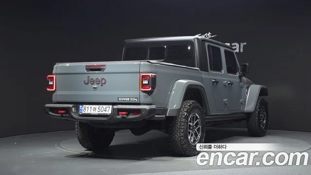 Jeep Gladiator 2025 thumb 2