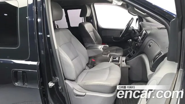 Hyundai Starex 2019 thumb 11