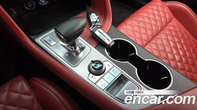 Genesis G70 2022 thumb 9