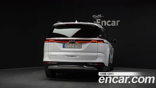 Kia Carnival 2022 thumb 4