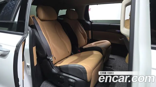 Kia Carnival 2022 thumb 12
