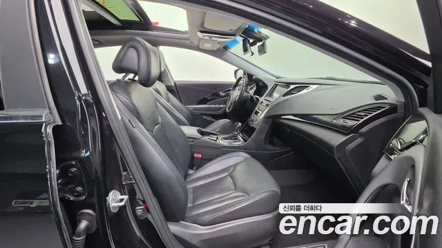 Hyundai Grandeur 2013 thumb 10