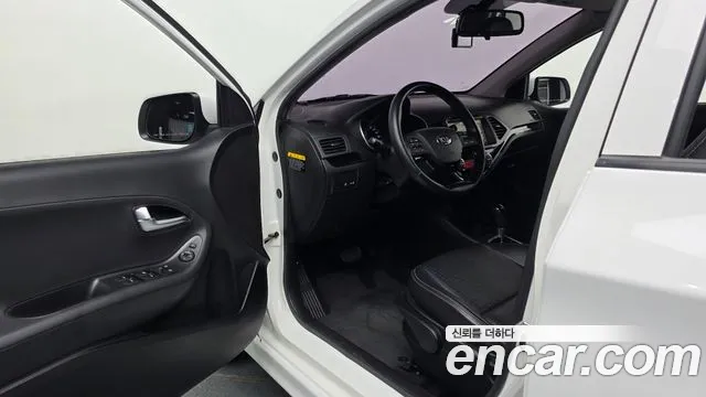 Kia Morning 2015 thumb 10