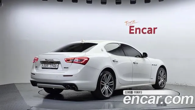 Maserati Ghibli 2019 thumb 2