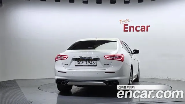 Maserati Ghibli 2019 thumb 4