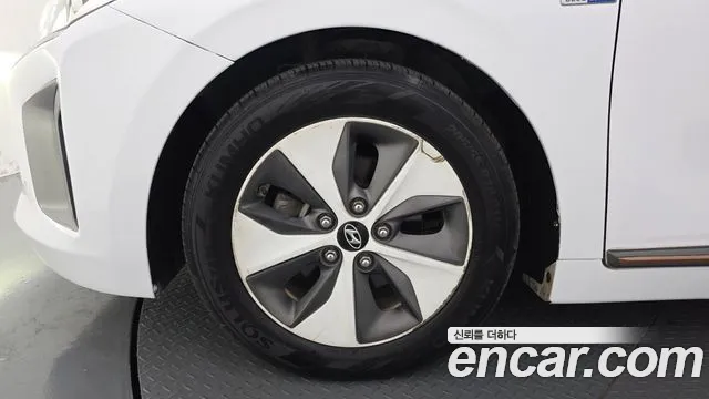 Hyundai IONIQ 6 2017 thumb 5