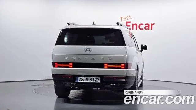 Hyundai Santa Fe 2024 thumb 3
