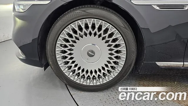 Genesis G90 2019 thumb 5