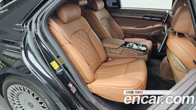 Genesis G90 2019 thumb 11