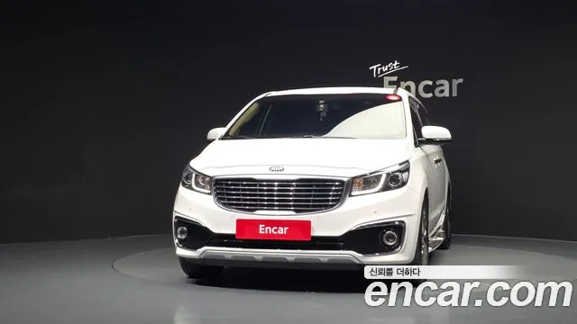 Kia Carnival 2015 thumb 3