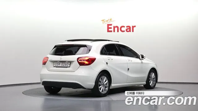Mercedes-Benz A-Класс 2016 thumb 2