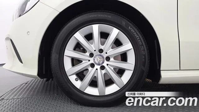 Mercedes-Benz A-Класс 2016 thumb 5