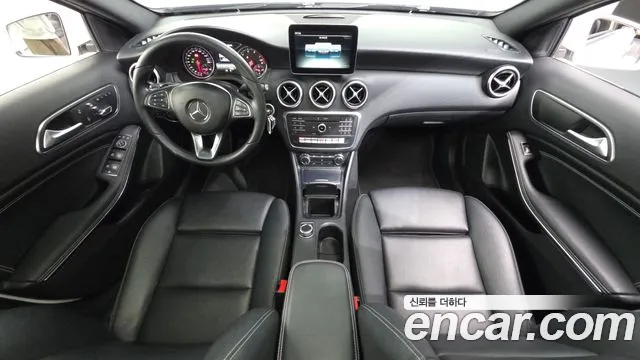 Mercedes-Benz A-Класс 2016 thumb 7