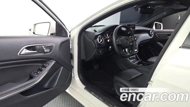 Mercedes-Benz A-Класс 2016 thumb 10