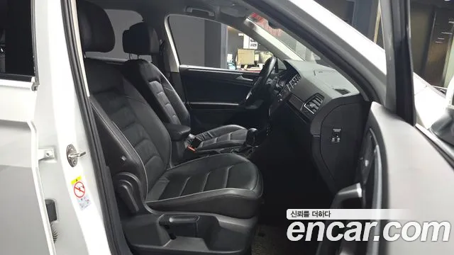 Volkswagen Tiguan 2019 thumb 10