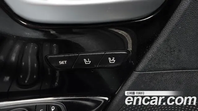 Kia Niro 2017 thumb 12