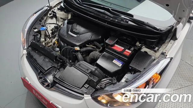 Hyundai Avante 2013 thumb 6