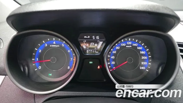 Hyundai Avante 2013 thumb 8