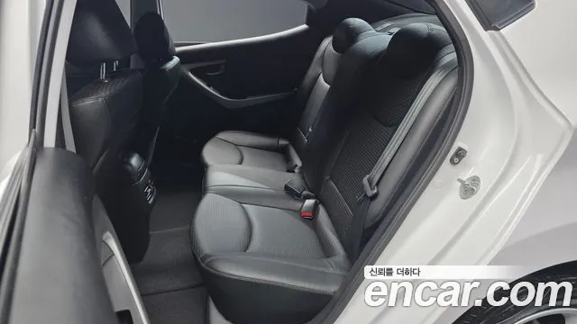 Hyundai Avante 2013 thumb 12
