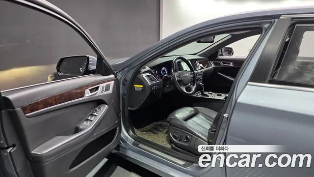 Hyundai Genesis 2014 thumb 10