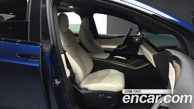 Tesla Model X 2023 thumb 12