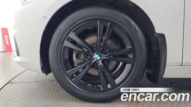 BMW 2-Series 2015 thumb 5
