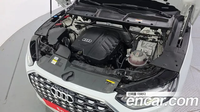 Audi Q5 2022 thumb 6