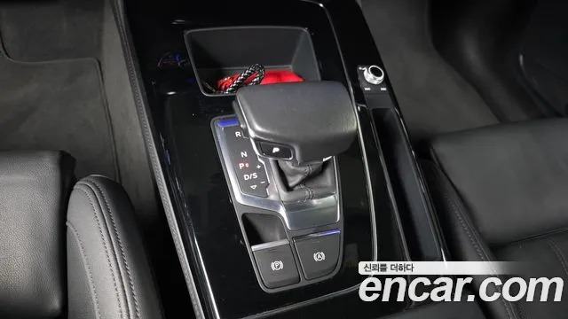 Audi Q5 2022 thumb 9