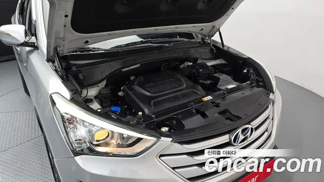 Hyundai Santa Fe 2012 thumb 6