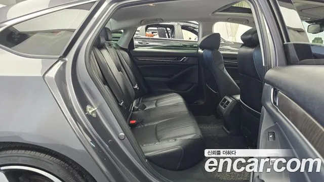 Honda Accord 2018 thumb 11
