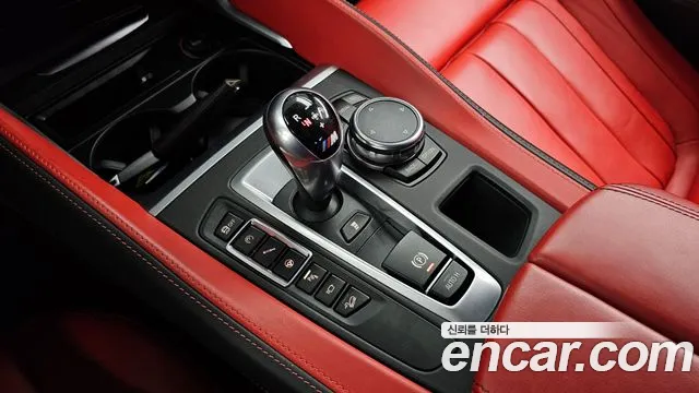 BMW X6M 2016 thumb 9