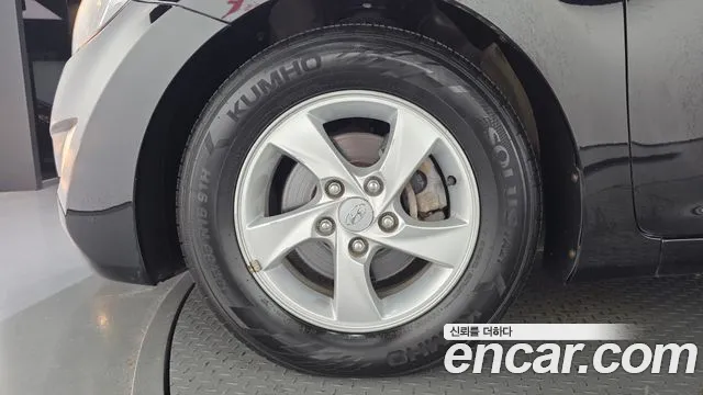 Hyundai Avante 2012 thumb 5