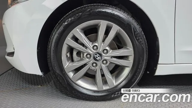 Hyundai Avante 2016 thumb 5