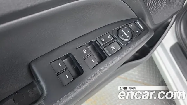 Hyundai Avante 2016 thumb 12