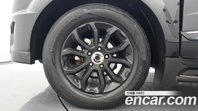 KG_Mobility_Ssangyong KORANDO 2015 thumb 5
