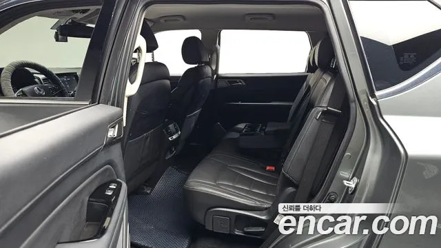 KG_Mobility_Ssangyong Rexton 2018 thumb 12