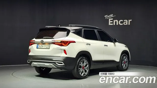 Kia Seltos 2021 thumb 2