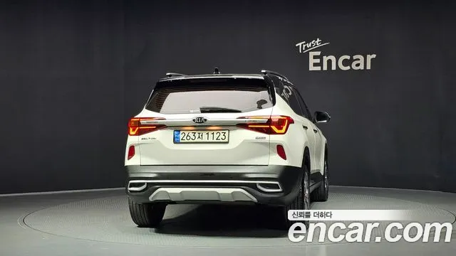 Kia Seltos 2021 thumb 4
