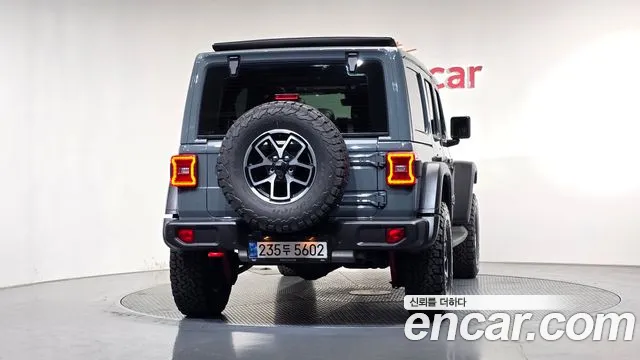 Jeep Wrangler 2025 thumb 4