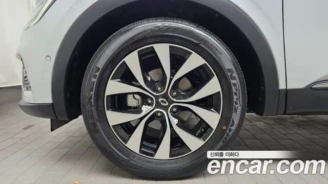 Renault-KoreaSamsung Arkana 2022 thumb 4