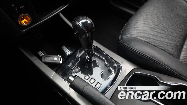 KG_Mobility_Ssangyong KORANDO 2017 thumb 9